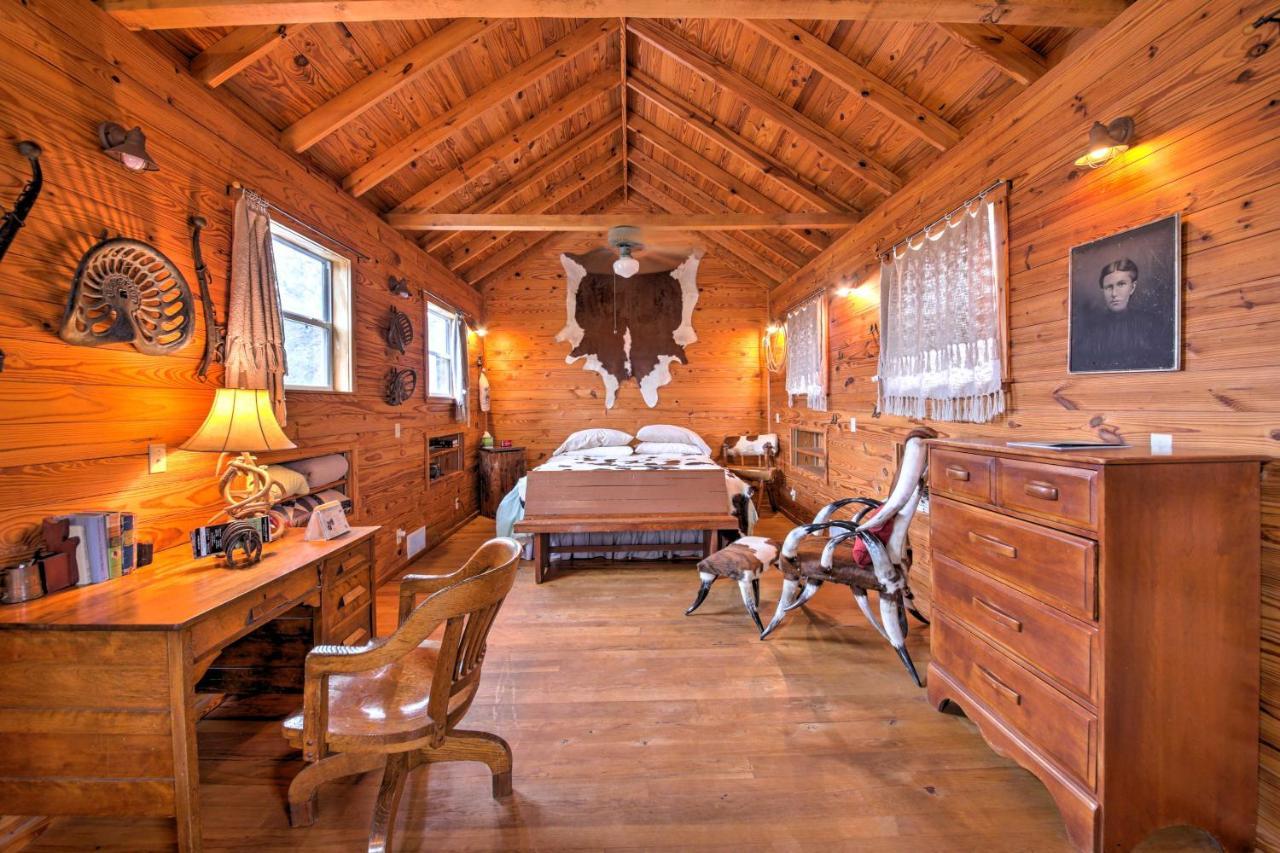 Ark Bunkhouse Fredericksburg Hideaway With Hot Tubヴィラ エクステリア 写真